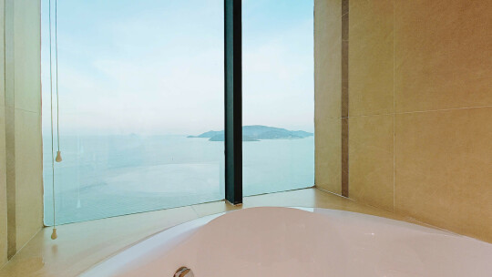 Mường Thanh Luxury Nha Trang / Studio / Hướng Biển / 46,19m² / 3,5 tỷ ($134.025)