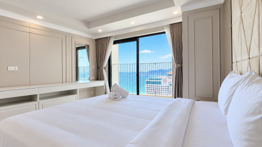 Gold Coast/ Hướng Chéo biển/ 3 Phòng ngủ/ 122,4 m2/ 3.5 Triệu