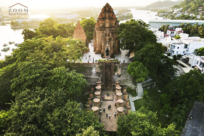 Tháp Bà Nha Trang 2-min