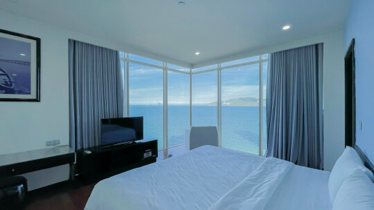 The Costa Nha Trang - Угловая квартира с видом на море / 2 спальни / 165 м² / $2395